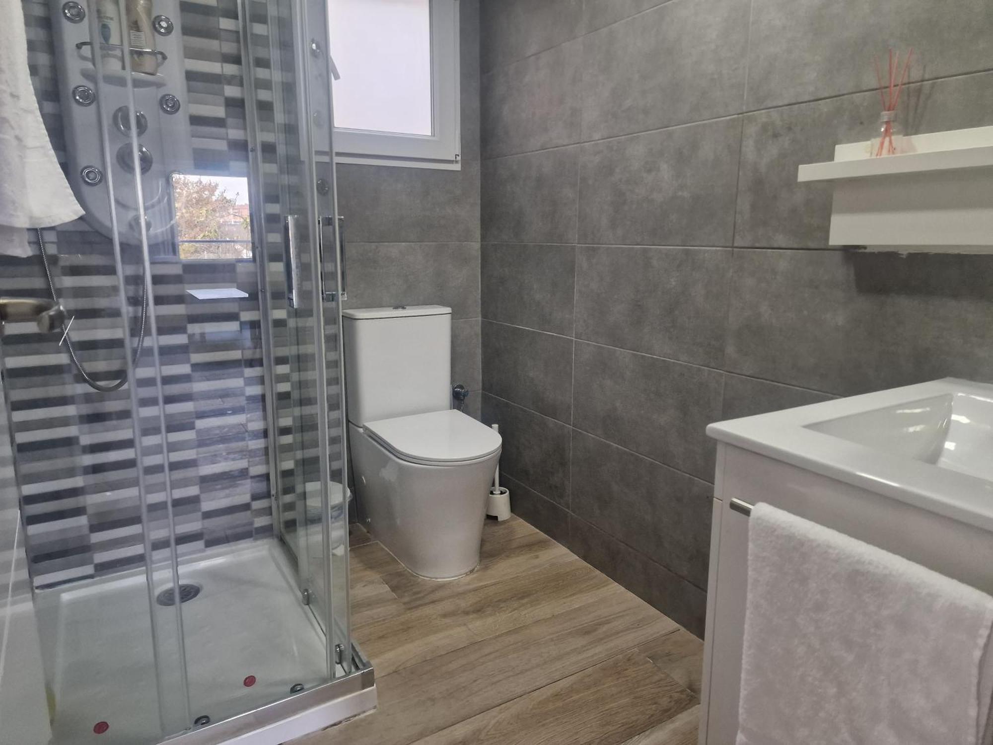 Pasarela Almozara Home Zaragoza Ngoại thất bức ảnh