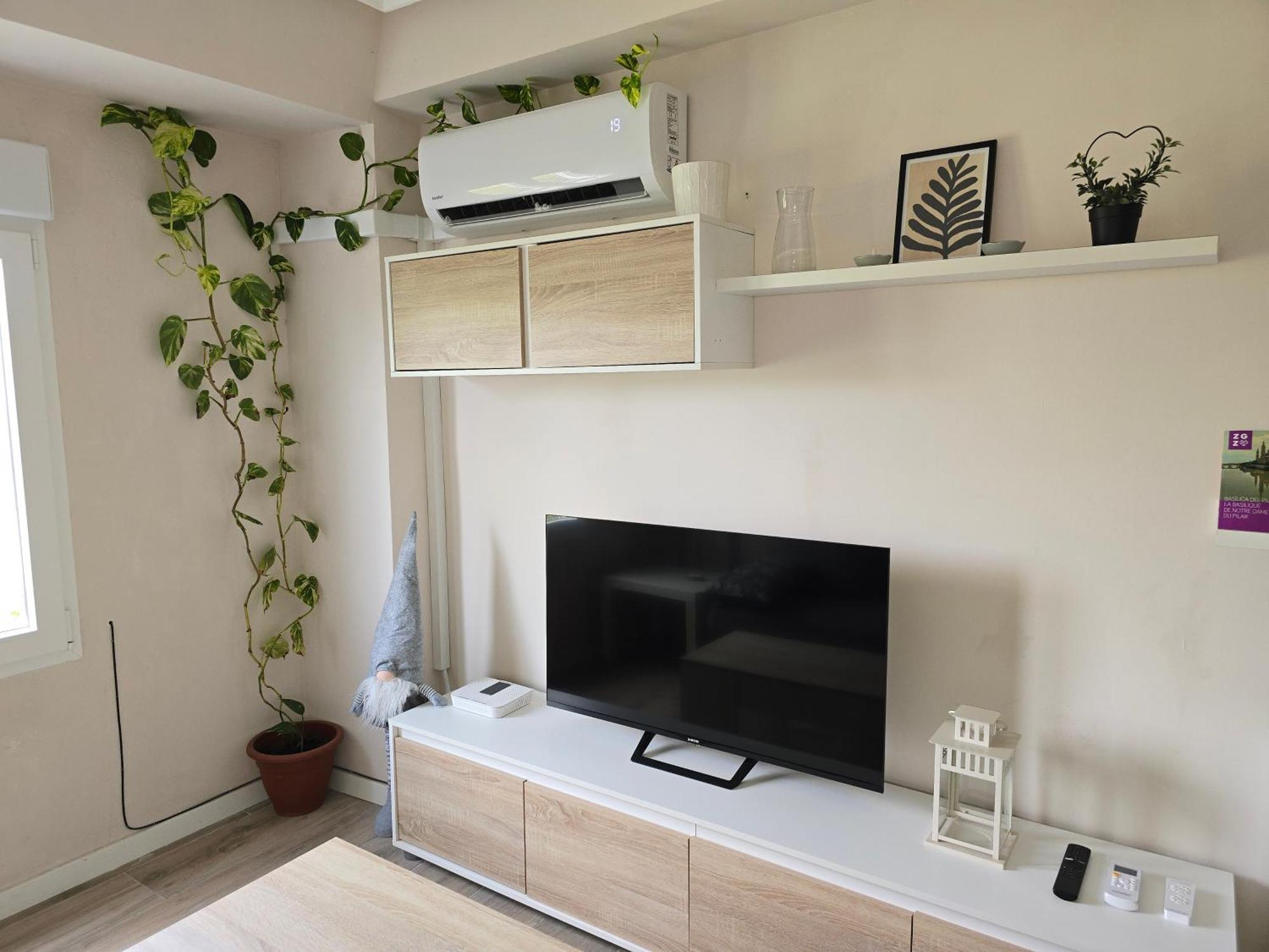 Pasarela Almozara Home Zaragoza Ngoại thất bức ảnh